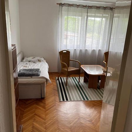Apartman Ivka Госпич Экстерьер фото