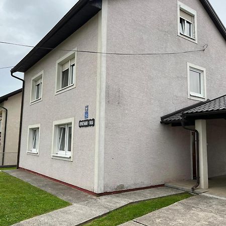 Apartman Ivka Госпич Экстерьер фото
